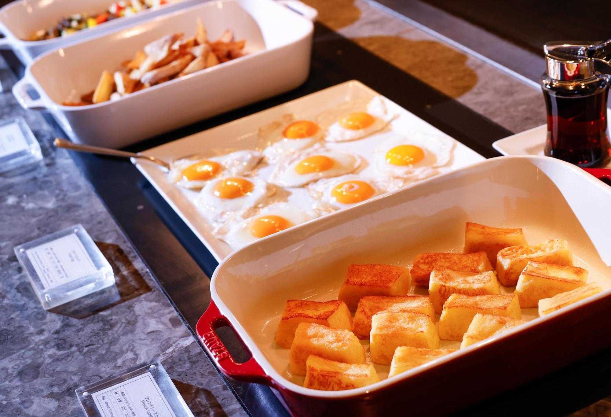 Hotel Okura Fukuoka Fukuoka  Eksteriør bilde Casseroles