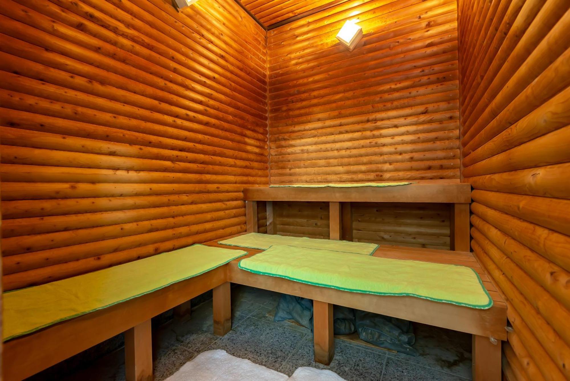 Hotel Okura Fukuoka Fukuoka  Eksteriør bilde A traditional Finnish sauna